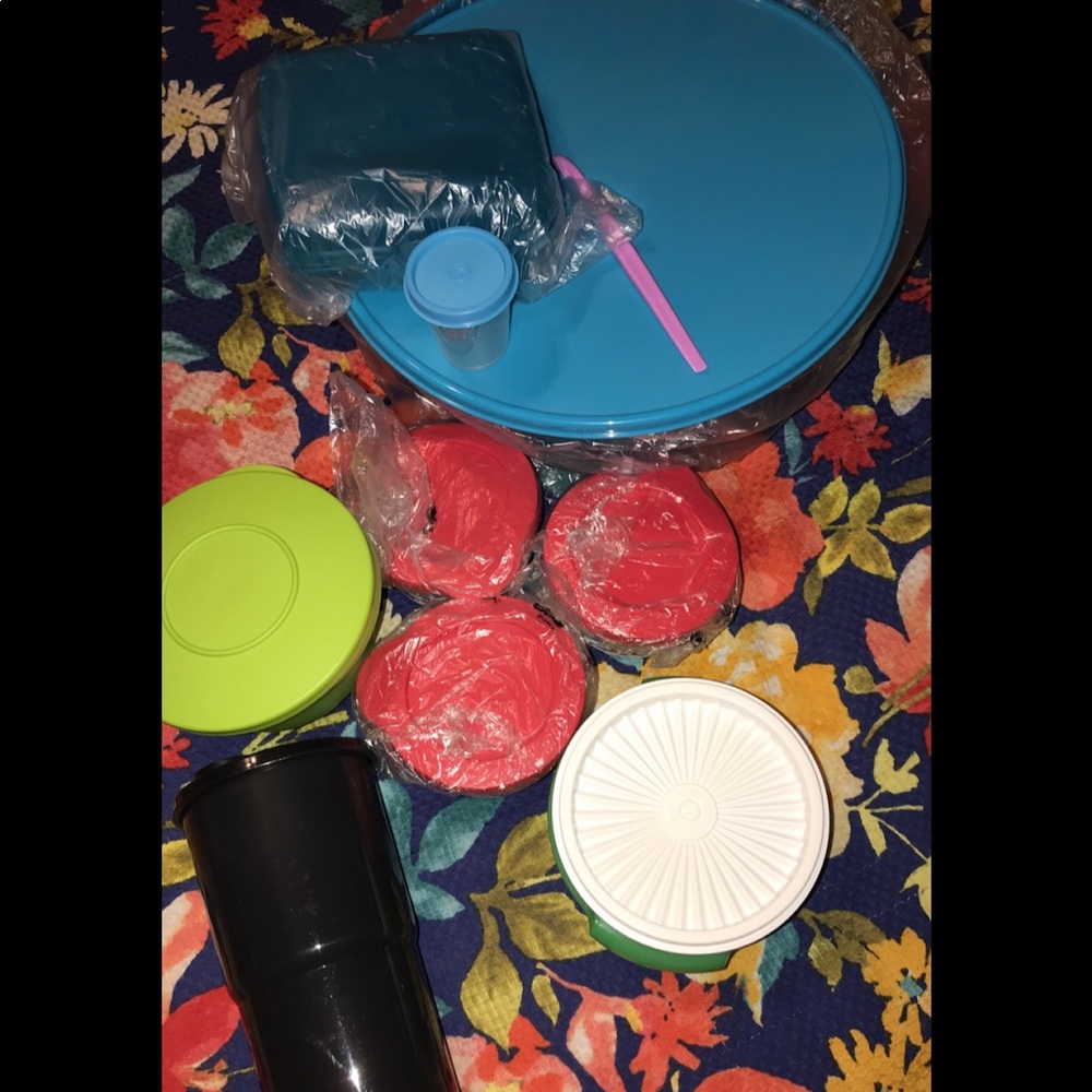 Tupperware Lot